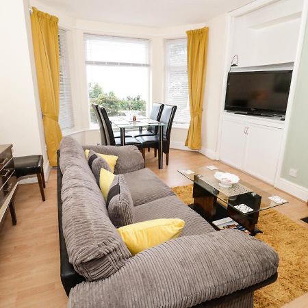 Llys Madoc, Basement Apartment Penmaenmawr Экстерьер фото