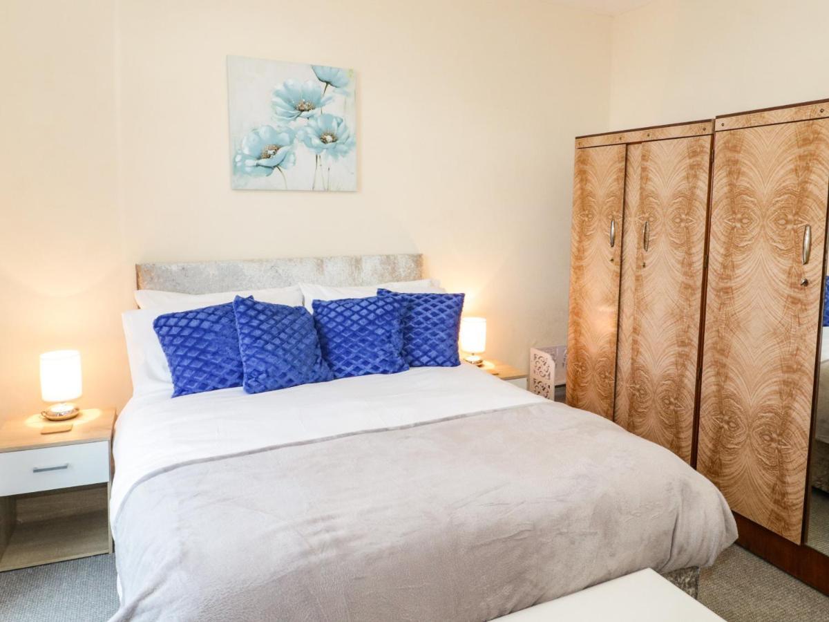 Llys Madoc, Basement Apartment Penmaenmawr Экстерьер фото